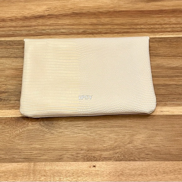 💄 NWOT Ipsy Gold & Cream Alligator Cosmetic Case - Picture 3 of 4